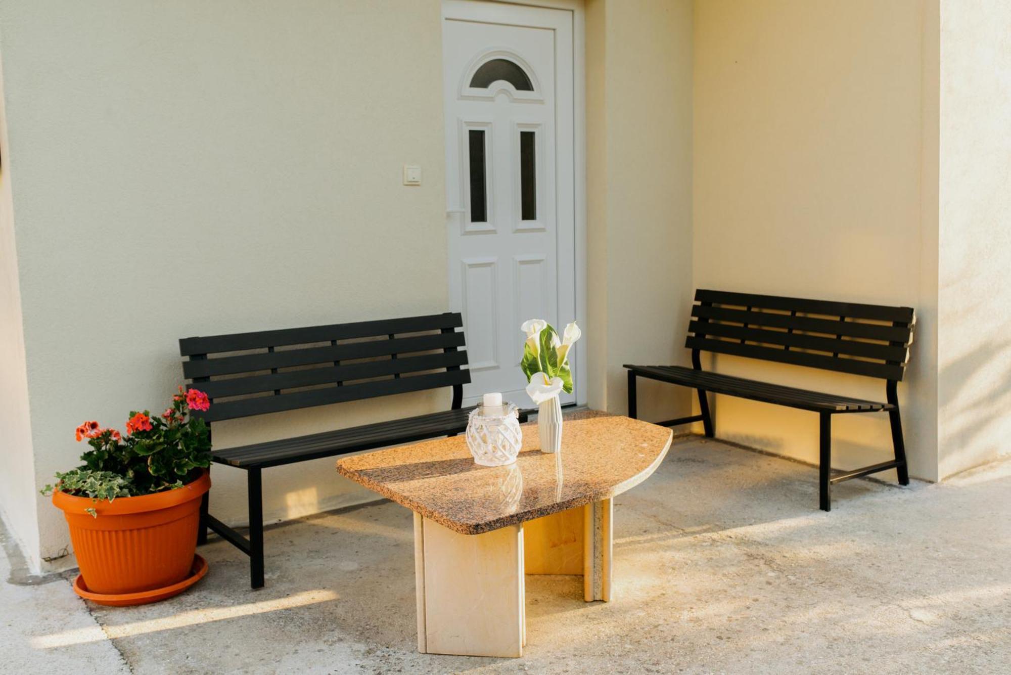 Apartments Piscina-Green Ποντστράνα Εξωτερικό φωτογραφία