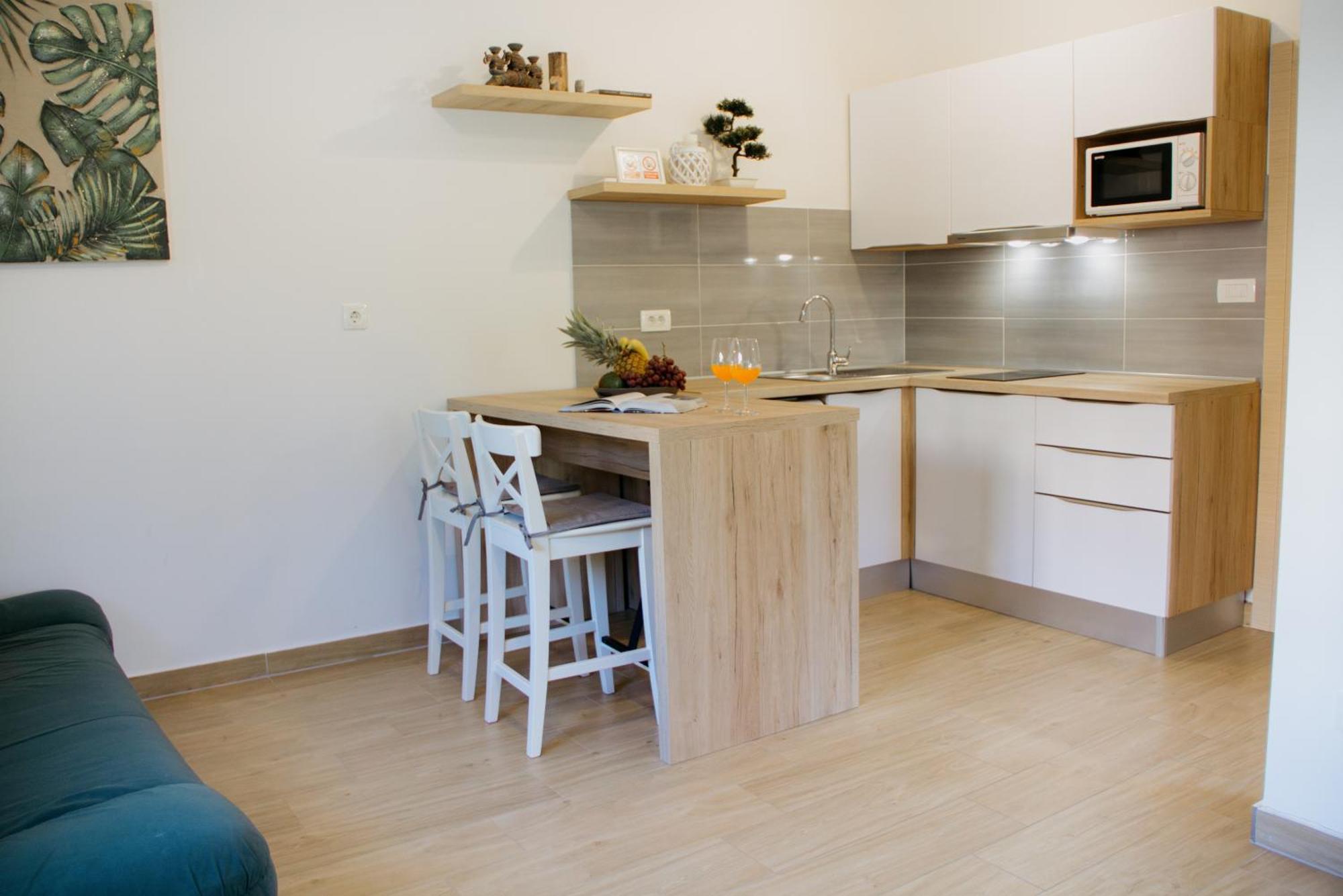 Apartments Piscina-Green Ποντστράνα Εξωτερικό φωτογραφία