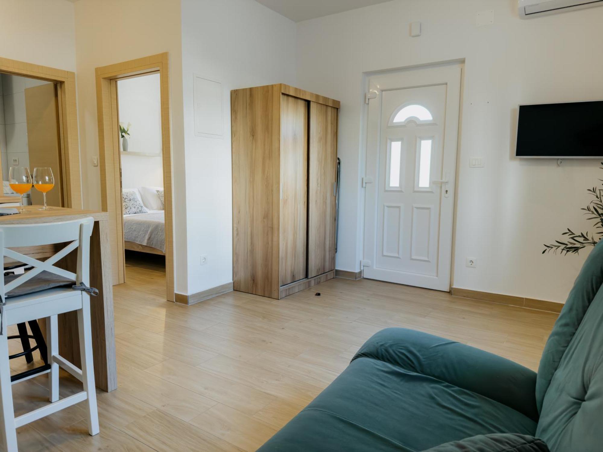 Apartments Piscina-Green Ποντστράνα Εξωτερικό φωτογραφία